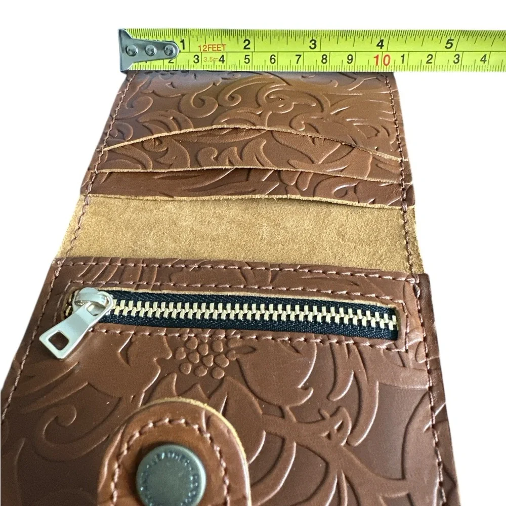 Portland Leather Mini‎ Bifold Wallet Embossed Meadow NWT - Picture 8 of 9